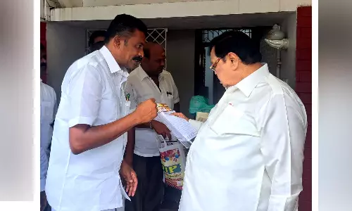 அமைச்சர் துரைமுருகனிடம், தென்காசி தெற்கு மாவட்ட தி.மு.க. பொறுப்பாளர் மனு