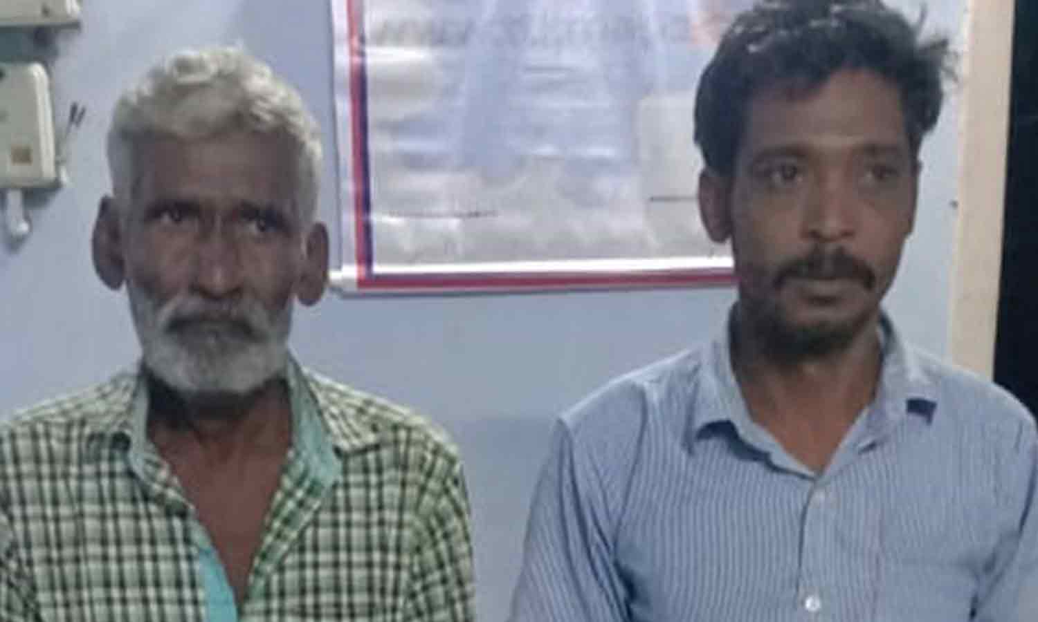 சோளக்காட்டில் நாட்டு துப்பாக்கியை பதுக்கிய 2 பேர் கைது- மேலும் 2 பேருக்கு போலீசார் வலைவீச்சு