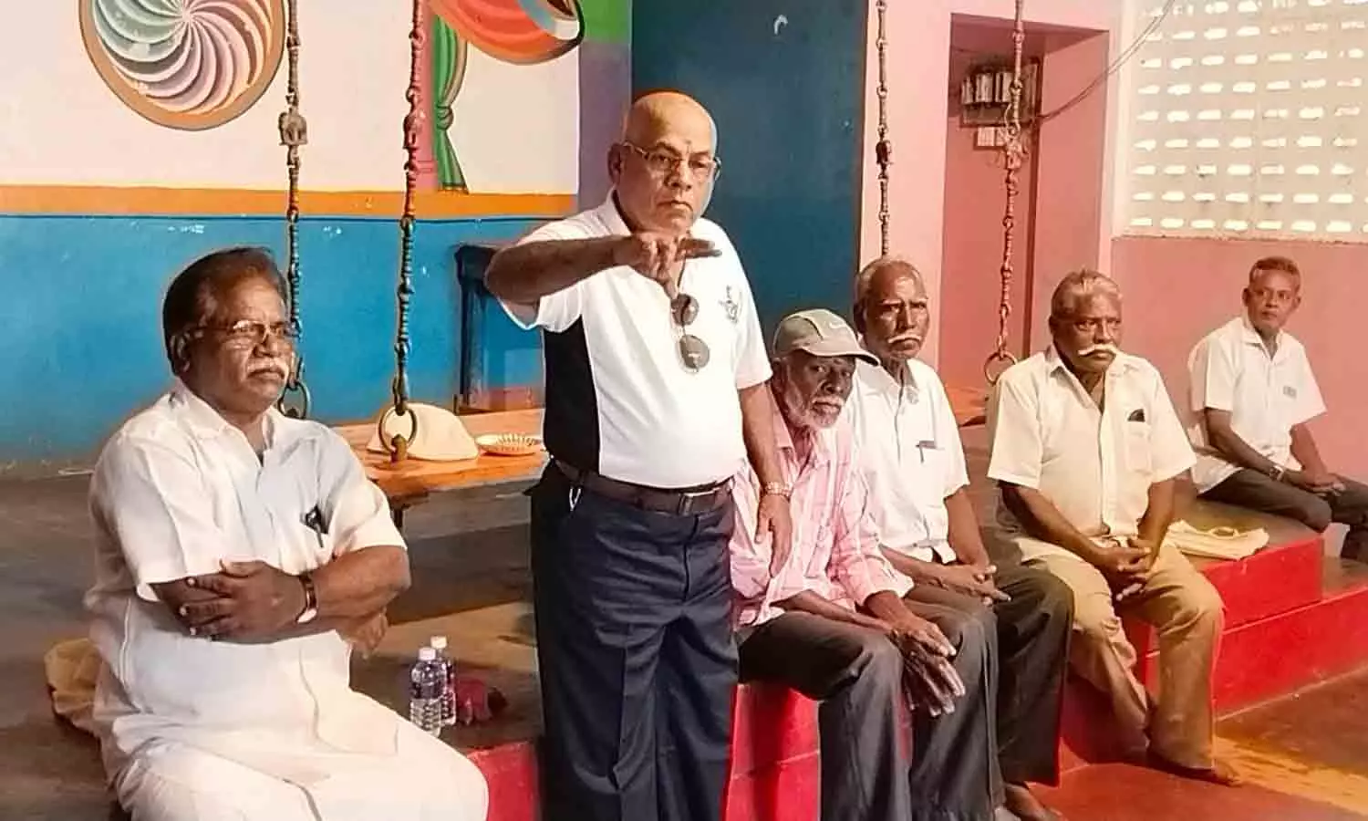 முன்னாள் ராணுவ வீரர்கள் நல சங்கம் சார்பில் தேர்தல் குறித்த ஆலோசனை கூட்டம் முன்னாள் ராணுவ வீரர்கள் நல சங்கம் சார்பில் தேர்தல் குறித்த ஆலோசனை கூட்டம்