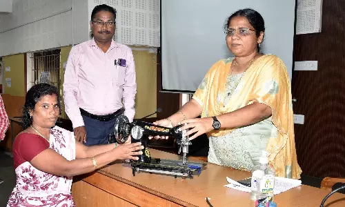 பயனாளிகளுக்கு நலத்திட்ட உதவிகள்