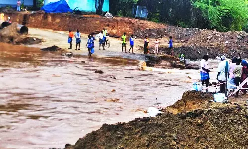 பழனியில் கனமழை: தற்காலிக தரைப்பாலம் உடைந்ததால் போக்குவரத்து துண்டிப்பு