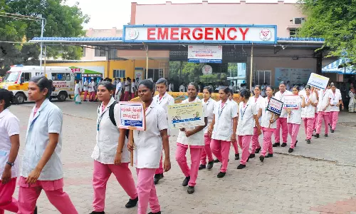 உலக விபத்து தடுப்பு தினத்தை முன்னிட்டு நெல்லை அரசு மருத்துவமனையில் விழிப்புணர்வு பேரணி