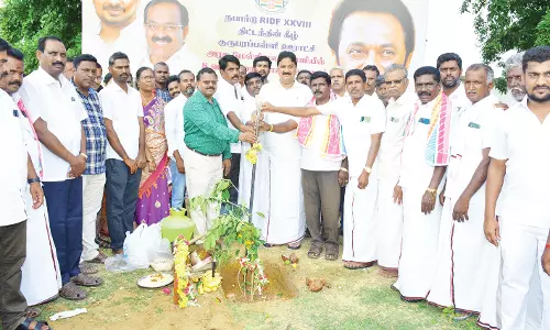 குருபரப்பள்ளியில்  ரூ.1.21 கோடி மதிப்பில்  வகுப்பறை கூடுதல் கட்டிடம் கட்டும் பணி