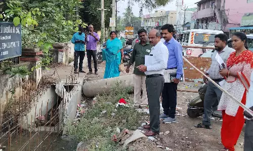 மழைநீர் கால்வாய் ஆக்கிரமிப்பை அகற்ற உத்தரவு