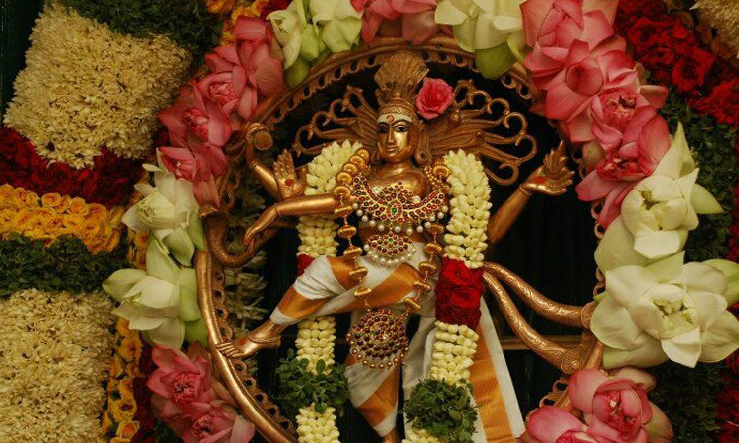 பஞ்ச சபைகளை போல் அமைந்த `பளிங்கு சபை'