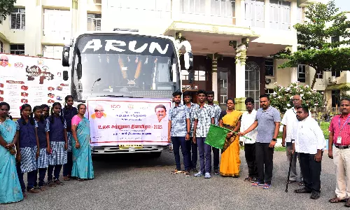 கரூரில் விழிப்புணர்வு சுற்றுலா