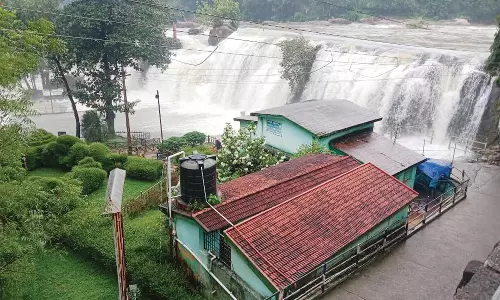 குமரி மாவட்டத்தில் மழை நீடிப்பு