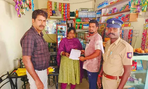 தடை செய்யப்பட்ட புகையிலை பொருள்கள்  விற்பனை செய்த 10 கடைகளுக்கு சீல் - உணவு பாதுகாப்புத் துறை அதிகாரிகள் நடவடிக்கை