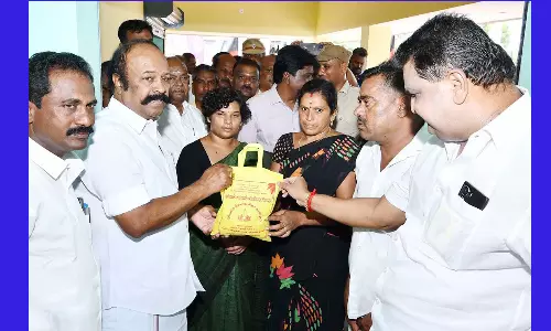 புதிய கட்டிடங்களை அமைச்சர் திறந்து ைவத்தார்