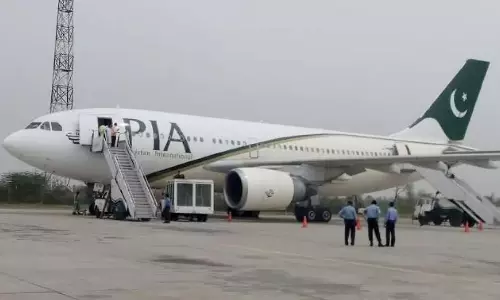 பாகிஸ்தானில் எரிபொருள் தட்டுப்பாட்டால் 48 விமானங்கள் ரத்து