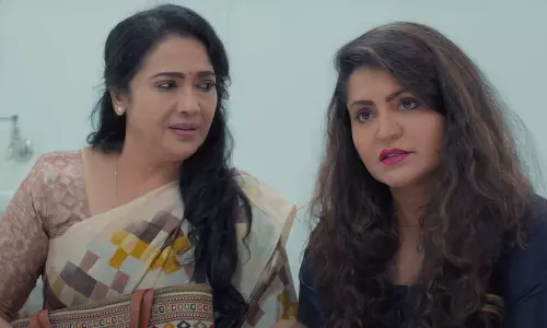 லெஸ்பியன்னு சொல்லு கெத்தா இருக்கும்.. வைரலாகும் மிரியம்மா டிரைலர்