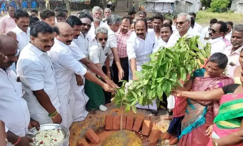 கீழ்பாடியில் அரசு ஆரம்ப சுகாதார நிலையம்:   வசந்தம் கார்த்திகேயன் எம்.எல்.ஏ., அடிக்கல் நாட்டி தொடங்கி வைத்தார்