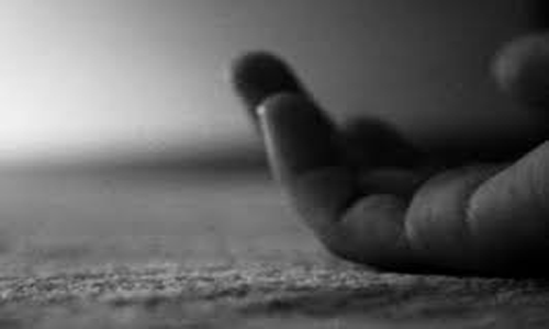 மாடியில் இருந்து தவறி விழுந்து கட்டிட தொழிலாளி சாவு