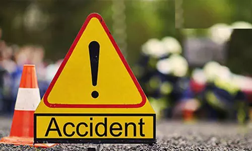 சாலை விபத்தில் 3 பேர் பலி