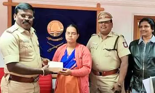 ஊட்டியில் சாலை விபத்தில் இறந்த போலீஸ் ஏட்டு குடும்பத்துக்கு ரூ.3.75 லட்சம் நிதி உதவி