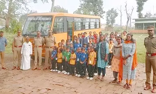 முதுமலை புலிகள் காப்பகத்தில் பழங்குடி மாணவா்களுக்கு புதிய பஸ் வசதி தொடக்கம்