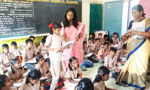 நியாய விலைக்கடை, மாணவர் விடுதிகளில் கலெக்டர் ஆய்வு