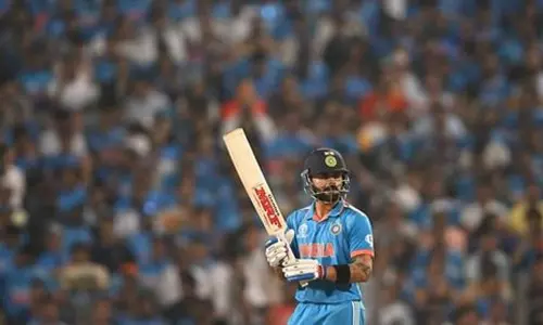 லைவ் அப்டேட்ஸ்: சதம் அடித்து போட்டியை முடித்து வைத்த விராட் கோலி