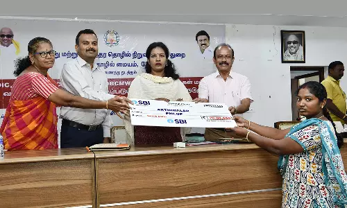 தேனி மாவட்டத்தில் 183 பயனாளிகளுக்கு ரூ.30 கோடி மதிப்பிலான தொழிற்கடன் உதவி