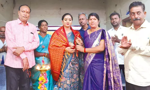 10 நாட்களுக்கு பிறகு சந்திர பிரியங்கா அரசு விழாவில் பங்கேற்றதால் பரபரப்பு