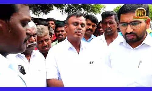 வெடிவிபத்தில் உயிரிழந்த 14 பேர் குடும்பத்தினருக்கு காங். தொழிலாளர் யூனியன் ஆறுதல்