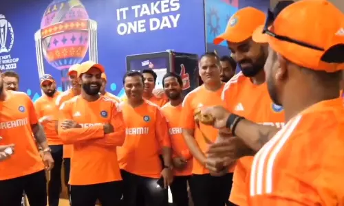 சிறந்த பீல்டர் விருதை வென்ற ஜடேஜா.. இதில டுவிஸ்ட் என்ன தெரியுமா? ஷாக் வீடியோ