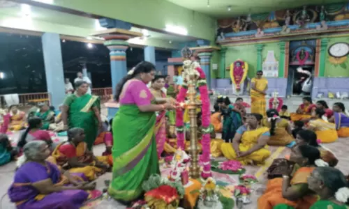 சோட்டப்பணிக்கன் தேரிவிளையில் நவராத்திரி விழாவை முன்னிட்டு சுமங்கலி பூஜை