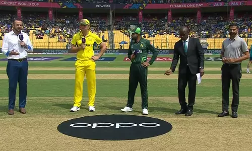 ஆஸ்திரேலியாவுக்கு எதிராக ஒரு மாற்றத்துடன் பாகிஸ்தான் பந்து வீச்சு தேர்வு