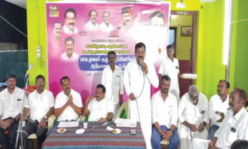 சாமிதோப்பில் தி.மு.க. பூத் கமிட்டி நிர்வாகிகள் ஆலோசனை கூட்டம்