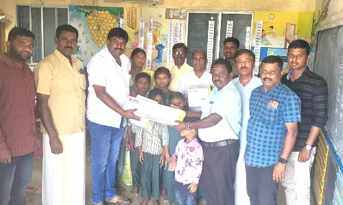 வால்பாறை உண்டு, உறைவிட பள்ளிக்கு 2 மின் விசிறிகள்