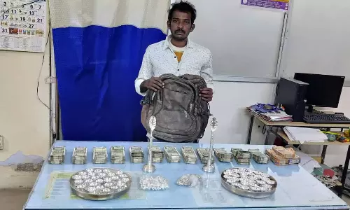 சென்னை வியாபாரியிடம் ரூ.12.90 லட்சம், வெள்ளி பொருட்கள் திருடிய வாலிபர் கைது