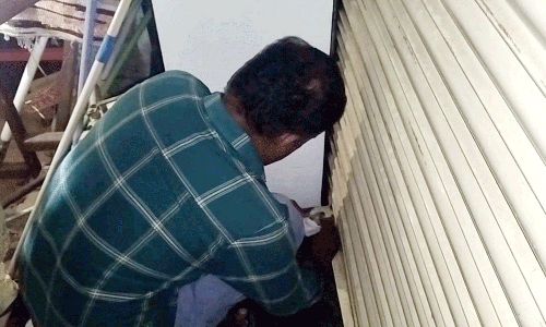 மோசடியில் ஈடுபட்ட நகை கடைக்கு பொருளாதார குற்றப்பிரிவு போலீசார் சீல் வைத்தனர்