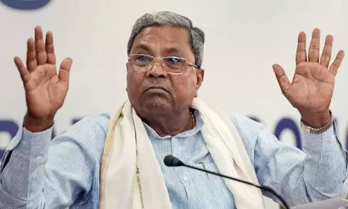 வரிப் பகிர்வில் அநீதி: கர்நாடகாவிற்கு 4 வருடத்தில் ரூ. 45 ஆயிரம் கோடி இழப்பு- சித்தராமையா