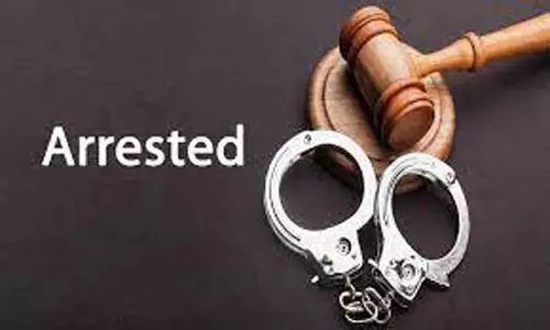 போலீஸ்காரர் கொலை வழக்கில் தலைமறைவாக இருந்த ரவுடி கைது