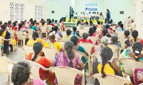 ஆறுமுகநேரியில் சட்ட விழிப்புணர்வு முகாம் - திருச்செந்தூர் நீதிபதி பங்கேற்பு