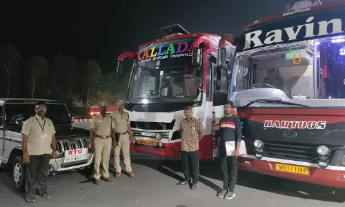 தருமபுரியில் ஆம்னி பஸ்களுக்கு ரூ. 1,47,500  அபாரதம் வசூல் வட்டாரப் போக்குவரத்து அலுவலர் நடவடிக்கை