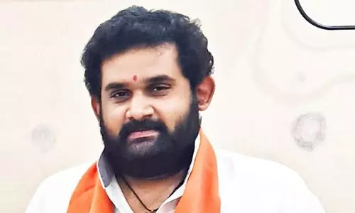 கொடிக்கம்பம் அகற்றப்பட்ட விவகாரம்.. பா.ஜ.க. நிர்வாகி அமர்பிரசாத் ரெட்டி கைது