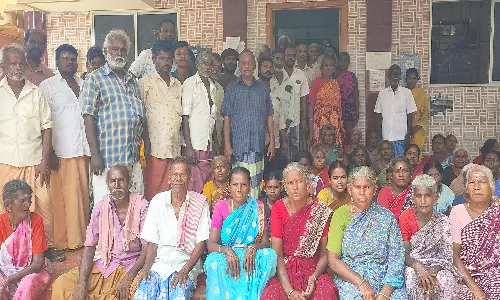 பொது கிணறு மராமத்து பணிக்கு எதிர்ப்பு சித்தையன்கோட்டையில் பொதுமக்கள் திடீர் போராட்டம்