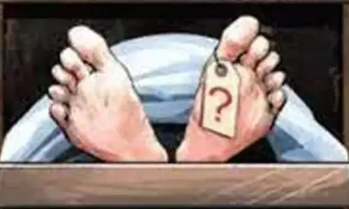 கார் மோதி மூதாட்டி பலி