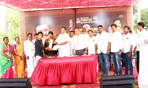 பொறியாளர் அணி சார்பில் பேச்சு போட்டி