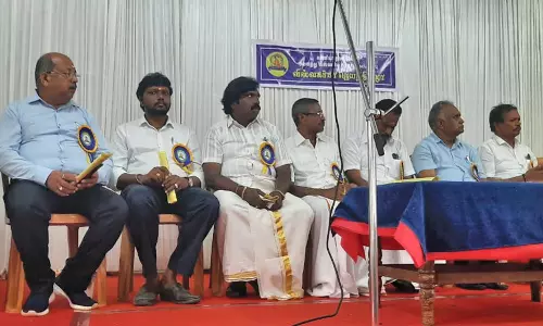 போலி நகை விளம்பரங்களை தடுக்க அரசு நடவடிக்கை எடுக்க வேண்டும்