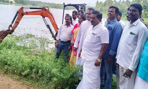 வீட்டில் இருந்து கழிவுநீரை குளத்தில் விட்டால் கடும் நடவடிக்கை