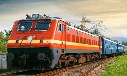 தஞ்சை, திருச்சி வழியாக சென்னை- காரைக்குடி இடையே சிறப்பு ரெயில் இயக்கம்