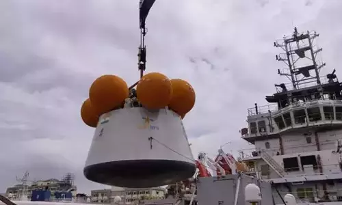 வங்கக்கடலில் இறக்கப்பட்ட விண்கலம் இஸ்ரோ அதிகாரிகளிடம் ஒப்படைப்பு