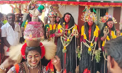 தசரா திருவிழாவில் இன்று சூரசம்ஹாரம்: குலசேகரன்பட்டினத்தில் லட்சக்கணக்கில் பக்தர்கள் குவிந்தனர்