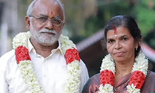 மனைவி இறந்ததால் விரக்தியில் வாழ்ந்த 62 வயது தந்தைக்கு திருமணம் செய்துவைத்த மகள்