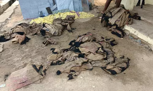 ரேசன் கடையில் தீவிபத்து