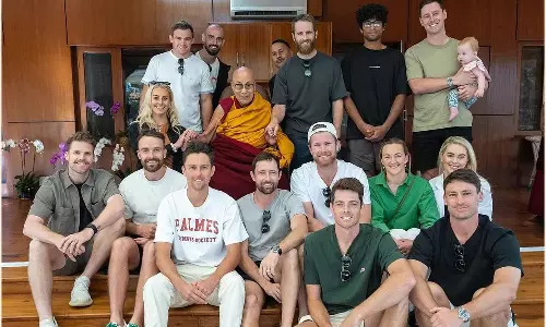 தலாய் லாமாவை சந்தித்து ஆசி பெற்ற நியூசிலாந்து வீரர்கள்