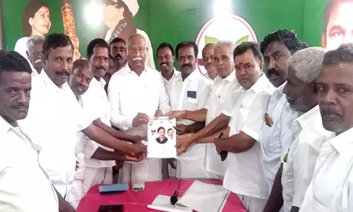 பாவூர்சத்திரத்தில் அ.தி.மு.க. பூத் கமிட்டி ஆலோசனை கூட்டம்