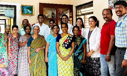 முதியோர்களுக்கு இலவச பல் சிகிச்சை முகாம்